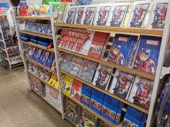 -名创优品(北京新中关购物中心地铁层店)