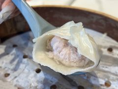 鲜肉小笼包-馋三尺蟹粉小笼(人民广场店)