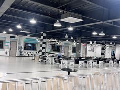 -极限PLAY运动娱乐新世界·团建派对潮玩休闲馆·室内蹦极高空游乐园