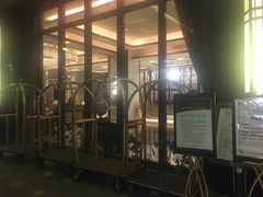 -永恒朗悦酒店(广西大学地铁站大学东路万达广场店)
