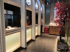 -三人行骨头王火锅(长寿店)