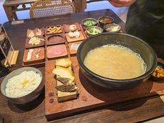 -银米·云南传统过桥米线(双廊黑金冠店)
