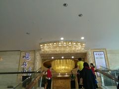 -麒麟山景大酒店岭南汇海鲜酒家(沙井店)