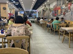 大堂-江城燕子大排档(江汉路步行街店)