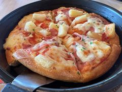 小装铁盘夏威夷风光比萨-必胜客(机场路店)