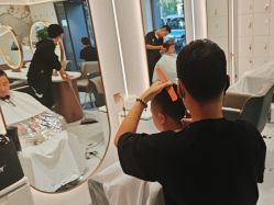 -LJOY丽锦造型·烫发染发