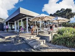 -Takapuna Beach Cafe
