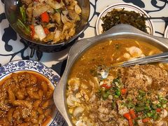 -何哥鲜鱼餐厅(龙湖花园店)