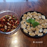 花甲剥壳放入其中就可以蘸着吃了~很清爽