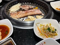 -木槿花韩式炭烤·熟成肉工坊(孙文东路店)
