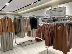 -URBAN REVIVO(七宝领展广场店)