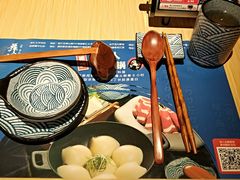 餐具摆设-舞漁日料美人胶原锅(陆家嘴中心店)