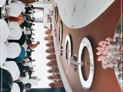 -荣誉国际酒店-云顶旋转餐厅