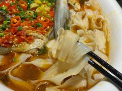 老坛剁椒鱼头-洞庭渔人(沙湾店)