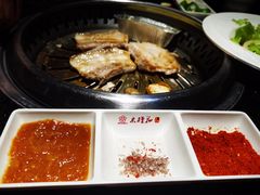 -木槿花韩式炭烤·熟成肉工坊(孙文东路店)
