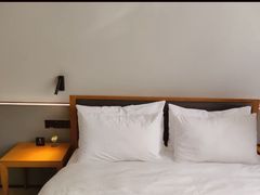 -SFEEL设计师酒店(成都春熙路天府广场店)