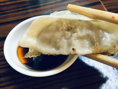 煎饺子-拉面莊夢語＆中华料理八椿