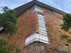 -深圳隐秀山居酒店