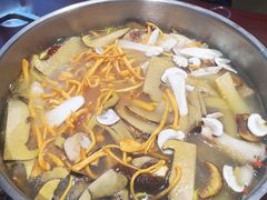 -野菌皇海景野生菌火锅(滨海大道店)
