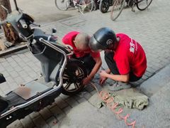 -肖氏修车行(严丰路店)