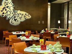 -蝴蝶里·粤菜·点心(滨江龙湖店)