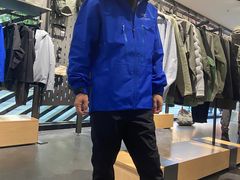 -ARC'TERYX始祖鸟(北京王府中环店)
