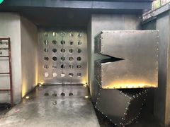 -穹六人间 people 6(岳阳路店)
