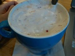 黑糖津梅拿铁-猫的天空之城概念书店(杭州南宋御街店)