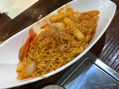 炒拉面年糕-意成料理