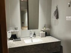 -SFEEL设计师酒店(成都春熙路天府广场店)