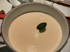 -左庭右院鲜牛肉火锅黑金店(陆家嘴中心店)