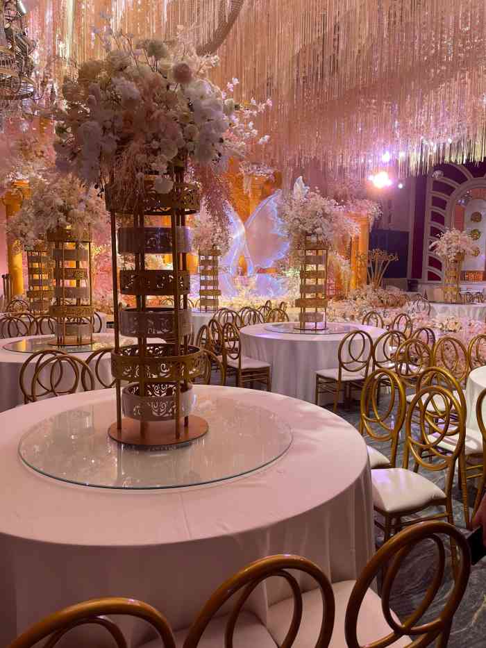 芭菲嘉宴(二郎店)-"酒店环境高大上,各个厅都有特色,菜品口感.