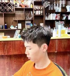 -巴伯尔男士理发馆