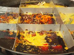 -岗上渣渣老火锅(两路口店)