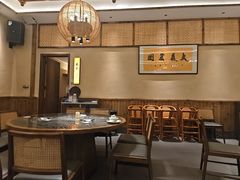 -湘力力小院·鱼汤泡饭(枫林路店)