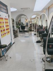 -吉艺心专业美发造型