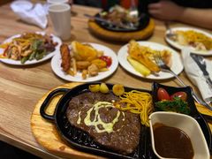 -菲尼克斯牛排店(杉杉奥特莱斯店)