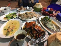 -量贩海鲜餐厅