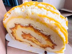 咸蛋黄肉松瑞士卷-星巴克(宝山万达店)