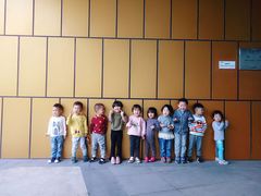 -瑞思少儿中心·少儿英语素养启蒙(勒泰直营校区)