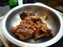 -清真磊磊烧烤老店(饮虎池街34号店)