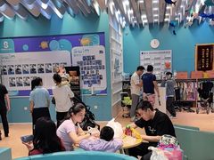 -Swim斯卫姆国际儿童游泳中心(红博中央公园店)