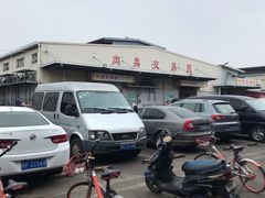 -七宝蔬菜农副产品综合交易市场-停车场