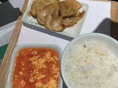 -老乡鸡(上海白玉兰广场店)