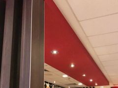 大堂-麦当劳(汉口火车站候车室店)