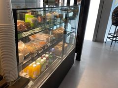 面包甜点陈列柜-星巴克(南京新百店)