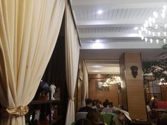 -樾餐厅泰式海鲜火锅(民歌湖店)
