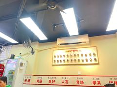 -明姨仔潮汕美食·碳炉猪脚·汕尾牛腩饭·起片鸡煲(起义路店)