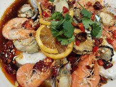 -老东镇啤酒屋海鲜加工·蒸汽海鲜·海鲜烧烤(台东店)