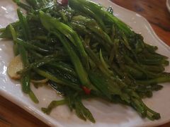 水性杨花-小锅巴纳西餐厅